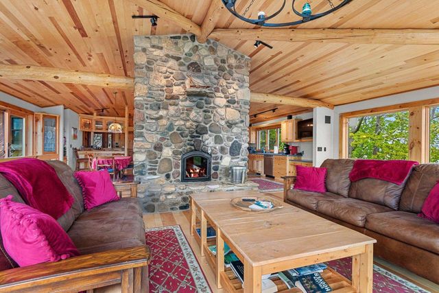 1000 COUNTY ROAD U, Sturgeon Bay, WI 54235