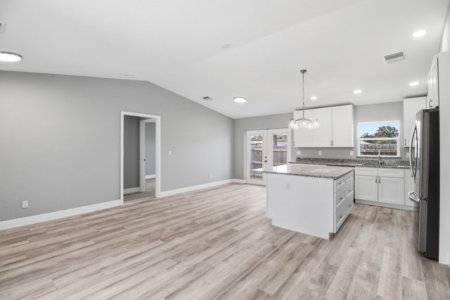 2805 SE Carroll Street, Stuart, FL 34997