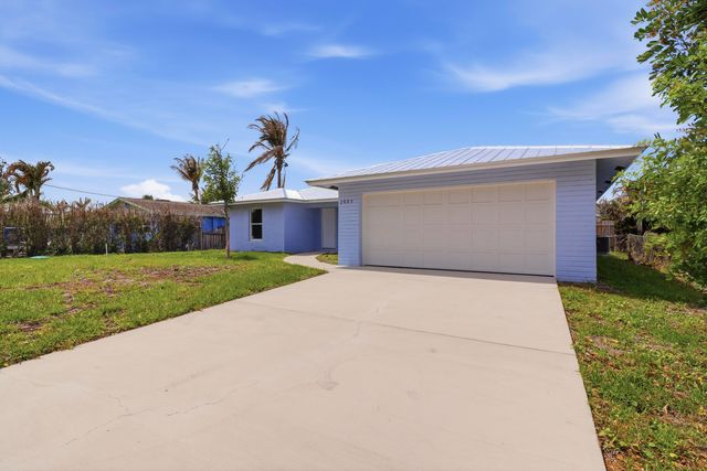 2805 SE Carroll Street, Stuart, FL 34997