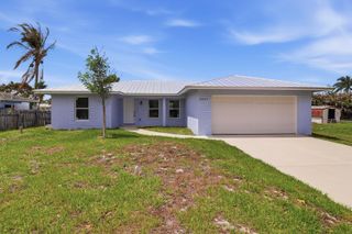2805 SE Carroll Street, Stuart, FL 34997
