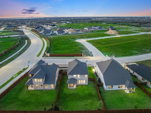 306 Hope Orchards Drive, Lavon, TX 75166