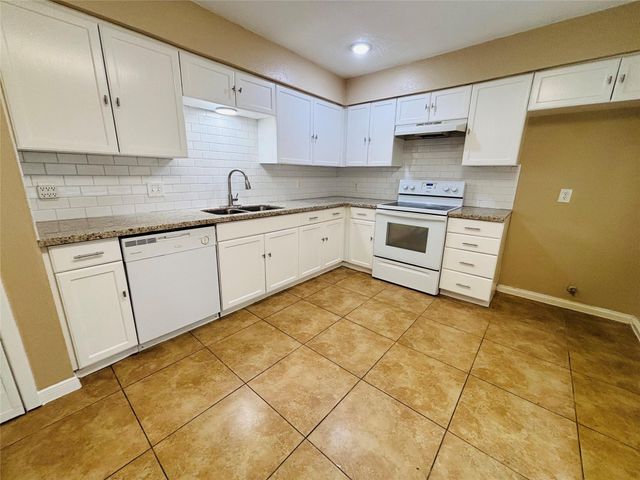 22219 Acorn Valley Drive, Spring, TX 77389