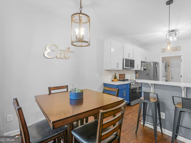 315 Clover Brook Drive, Locust Grove, GA 30248