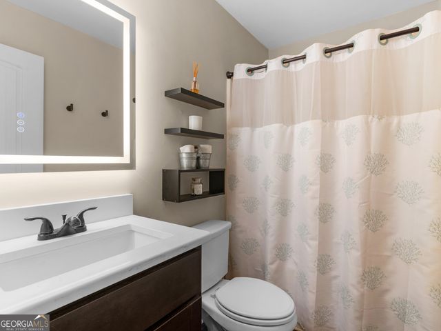 315 Clover Brook Drive, Locust Grove, GA 30248