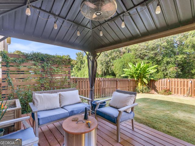 315 Clover Brook Drive, Locust Grove, GA 30248