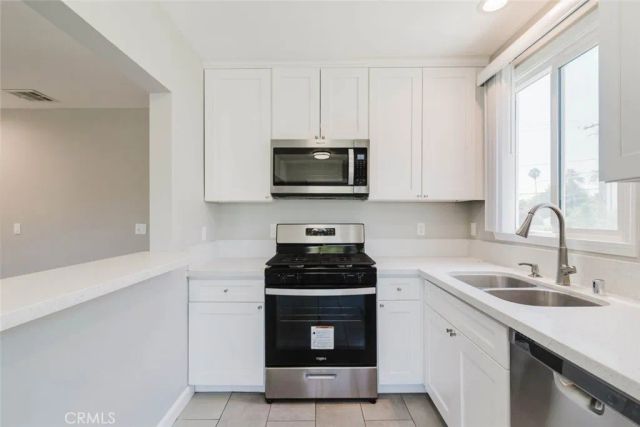 3002 W Victory Boulevard 200, Burbank, CA 91505