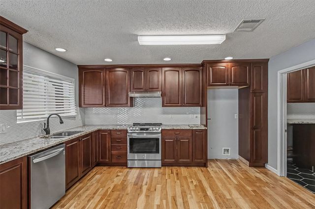 504 Tweeter Drive, Fort Worth, TX 76108