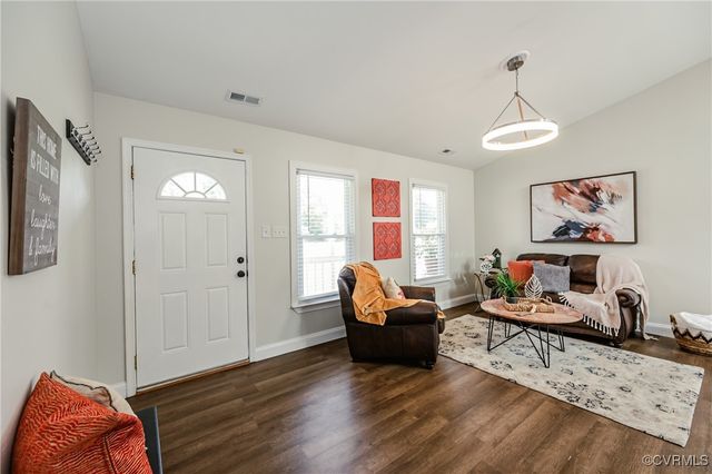 9286 Hungary Rd, Glen Allen, VA 23060