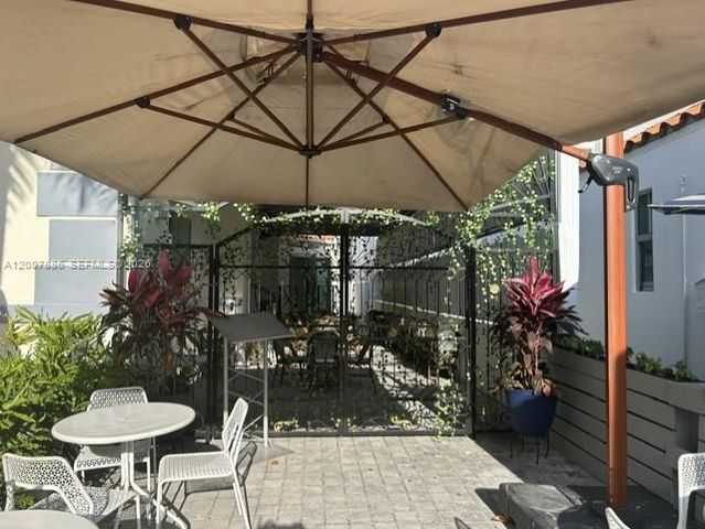 929 Collins Ave, Miami Beach, FL 33139