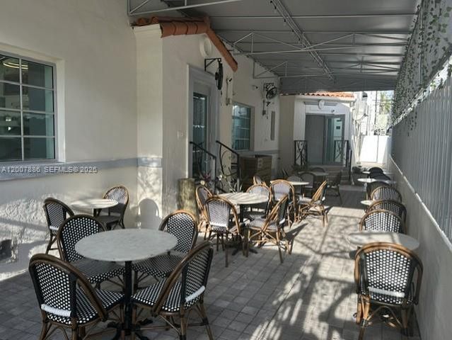 929 Collins Ave, Miami Beach, FL 33139