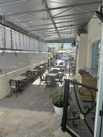 929 Collins Ave, Miami Beach, FL 33139