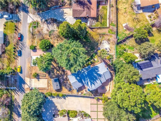8705 Apple Tree, Cherry Valley, CA 92223