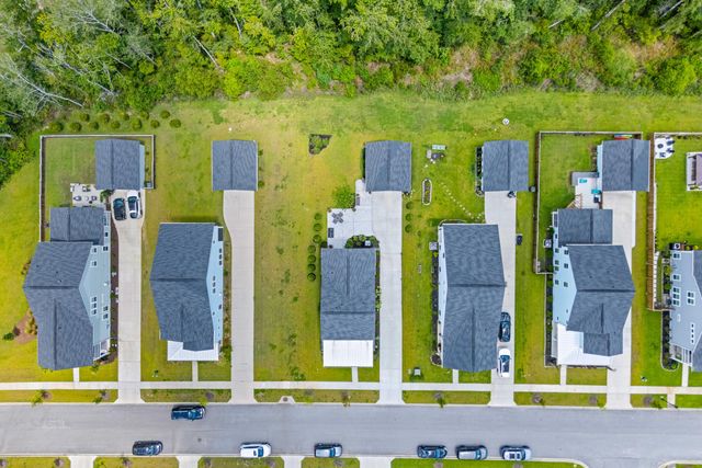 385 Woodgate Way, Summerville, SC 29485