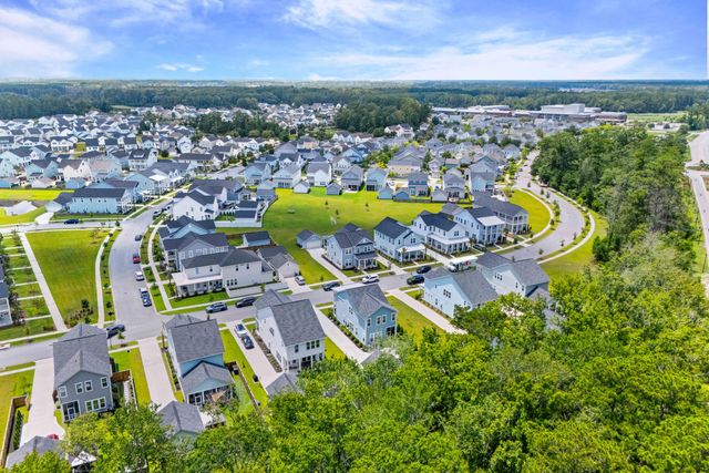 385 Woodgate Way, Summerville, SC 29485