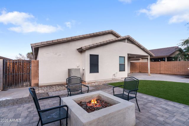 2113 W NANCY Lane, Phoenix, AZ 85041