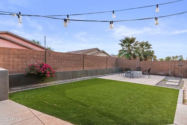 2113 W NANCY Lane, Phoenix, AZ 85041