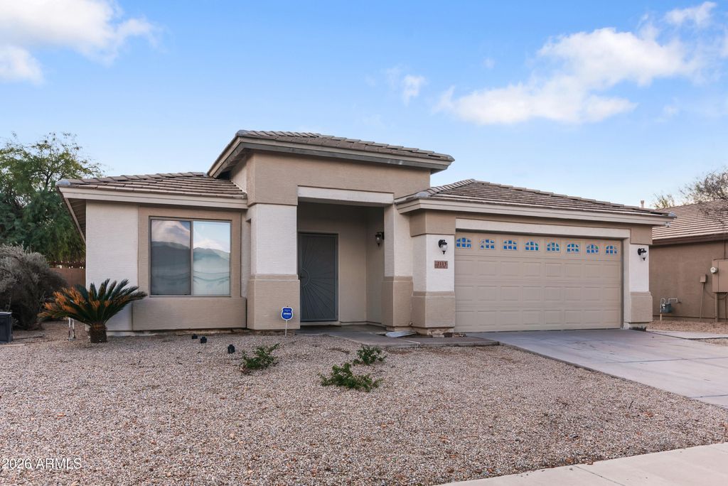 2113 W NANCY Lane, Phoenix, AZ 85041