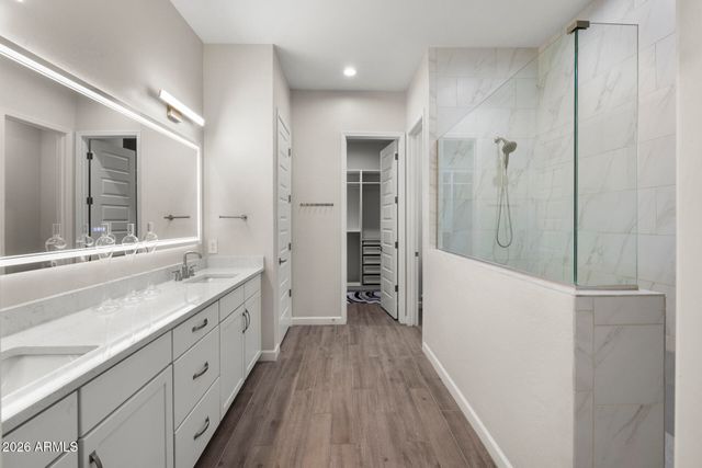 5954 E CAT BALUE Drive, Phoenix, AZ 85054