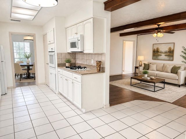 11427 Brook Meadows Lane, Meadows Place, TX 77477