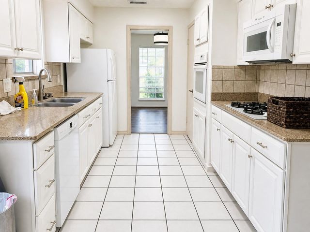 11427 Brook Meadows Lane, Meadows Place, TX 77477