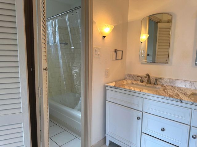 11427 Brook Meadows Lane, Meadows Place, TX 77477
