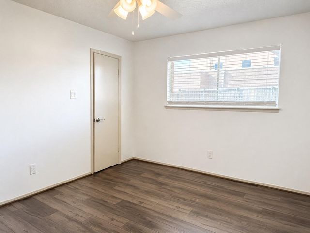 11427 Brook Meadows Lane, Meadows Place, TX 77477