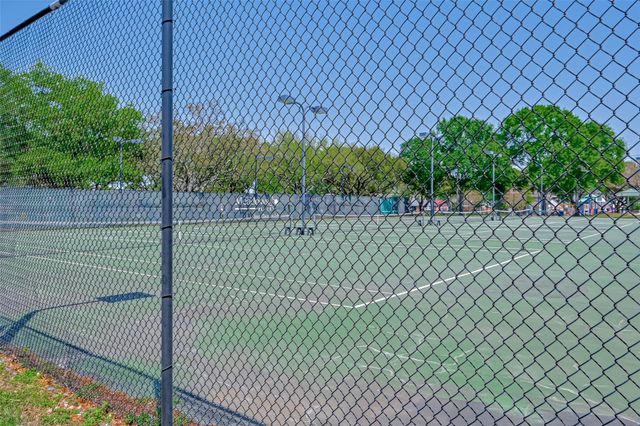 11427 Brook Meadows Lane, Meadows Place, TX 77477