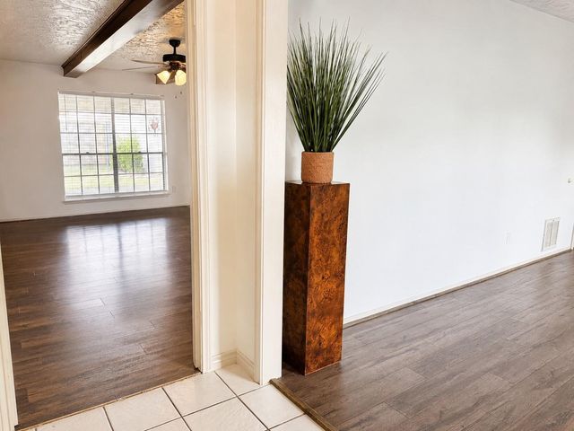 11427 Brook Meadows Lane, Meadows Place, TX 77477