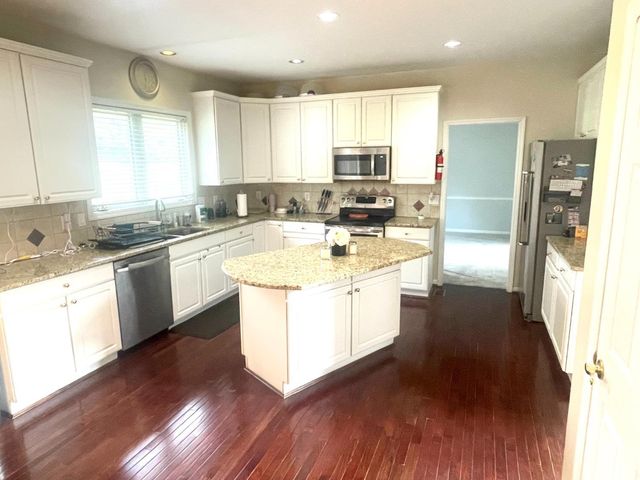 334 Glensford Drive, Springdale, OH 45246