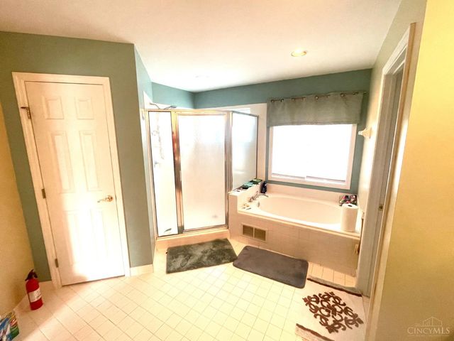 334 Glensford Drive, Springdale, OH 45246