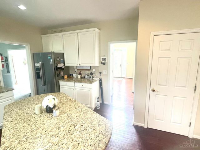334 Glensford Drive, Springdale, OH 45246