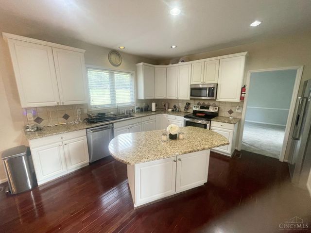 334 Glensford Drive, Springdale, OH 45246