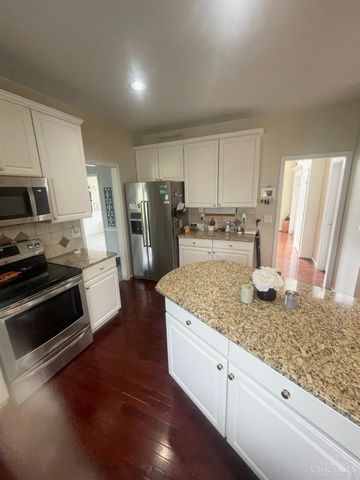 334 Glensford Drive, Springdale, OH 45246