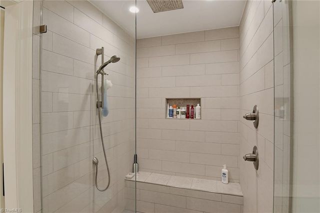 2862 Robinhood Road, Winston-salem, NC 27106