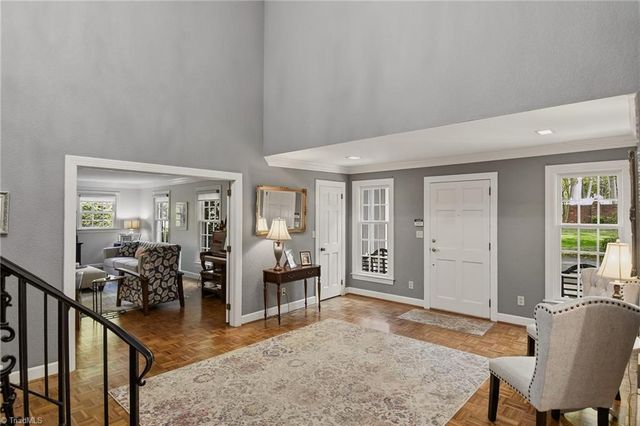 2862 Robinhood Road, Winston-salem, NC 27106