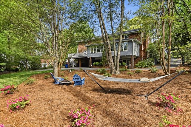 2862 Robinhood Road, Winston-salem, NC 27106