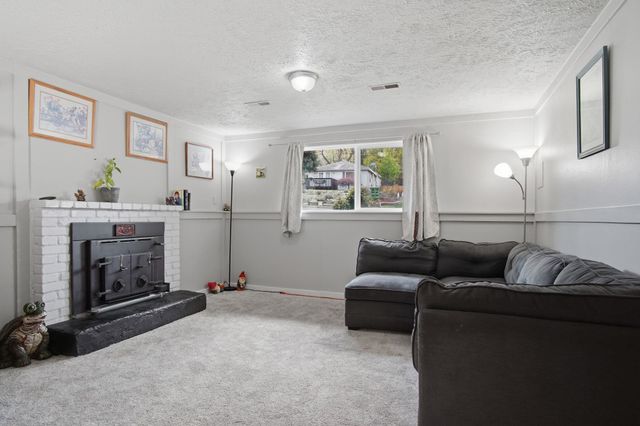 4011 E 12th Ave, Spokane, WA 99202