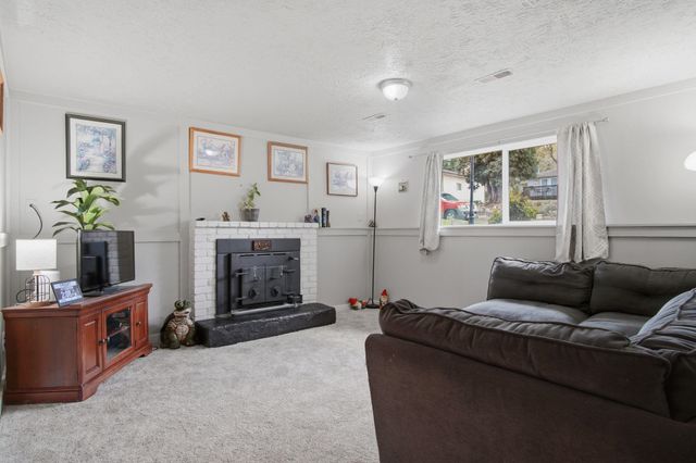 4011 E 12th Ave, Spokane, WA 99202