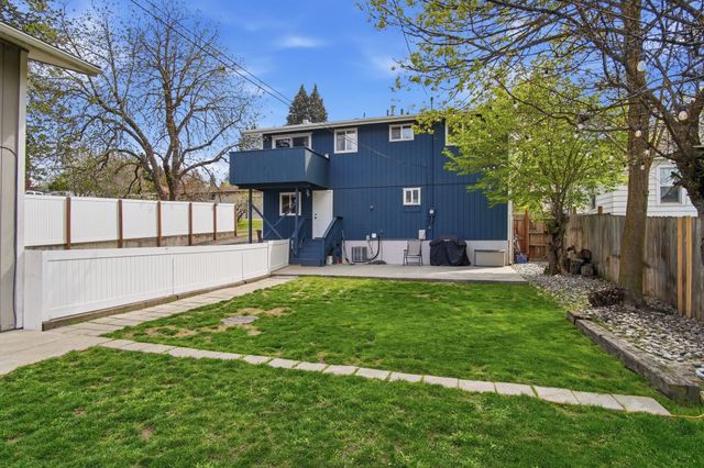 4011 E 12th Ave, Spokane, WA 99202