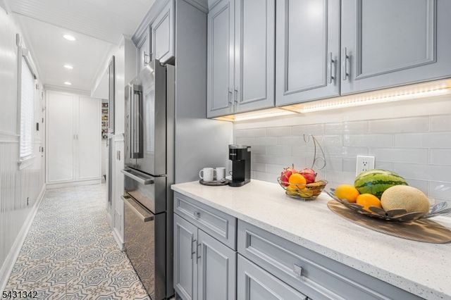 296 Ridgewood Ave, Glen Ridge Boro Twp., NJ 07028
