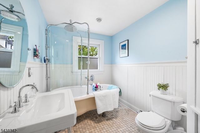 296 Ridgewood Ave, Glen Ridge Boro Twp., NJ 07028