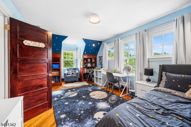 296 Ridgewood Ave, Glen Ridge Boro Twp., NJ 07028