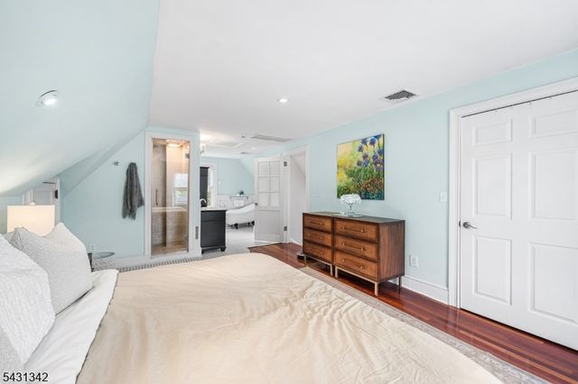296 Ridgewood Ave, Glen Ridge Boro Twp., NJ 07028