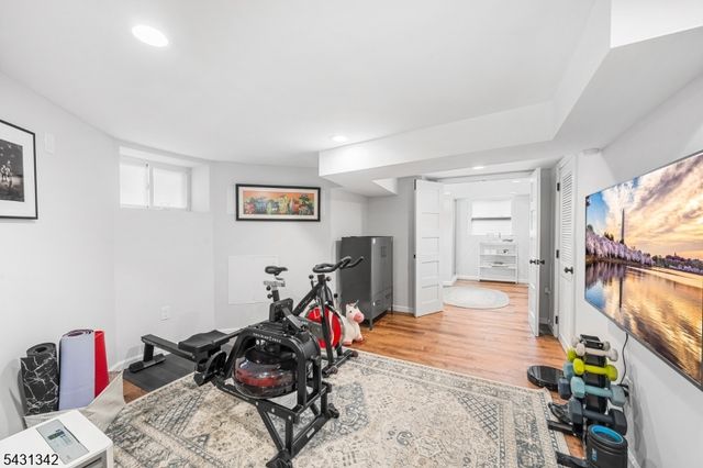 296 Ridgewood Ave, Glen Ridge Boro Twp., NJ 07028