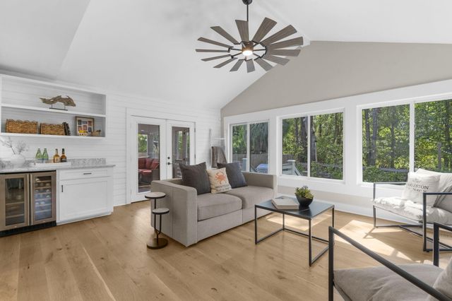 978 Law Lane, Mount Pleasant, SC 29464