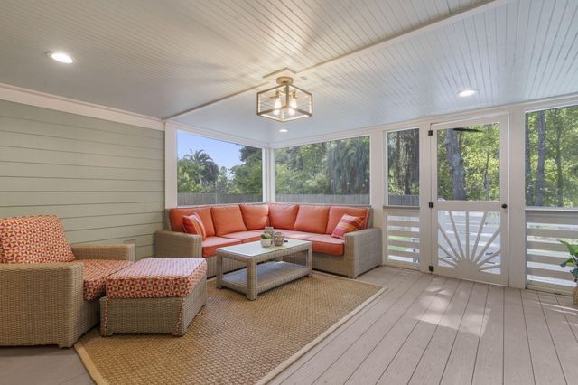 978 Law Lane, Mount Pleasant, SC 29464