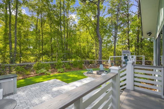 978 Law Lane, Mount Pleasant, SC 29464