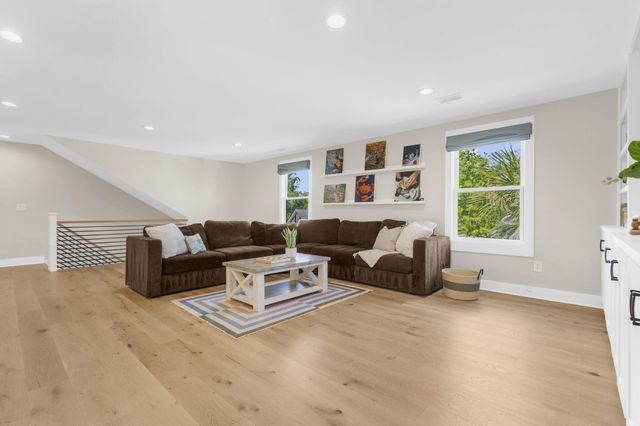 978 Law Lane, Mount Pleasant, SC 29464
