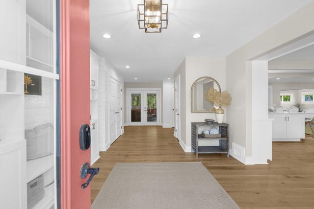 978 Law Lane, Mount Pleasant, SC 29464