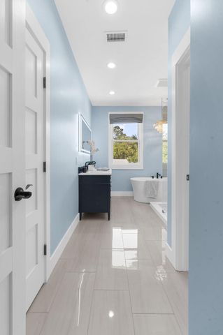 978 Law Lane, Mount Pleasant, SC 29464